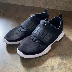 Puma Slip-on Sneakers Size 7.5